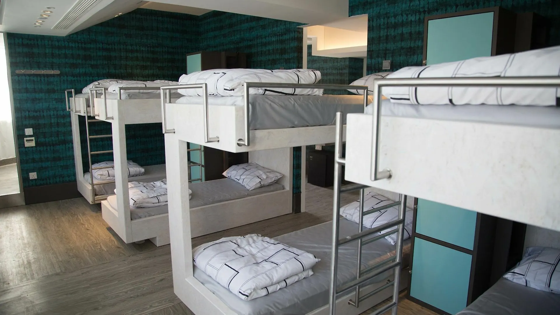 Hotel The Aberdeen Harbour By Ovolo Hongkong