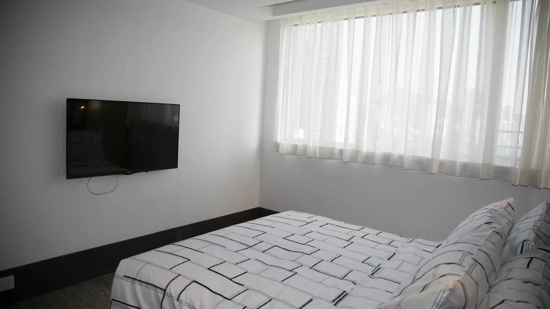 The Aberdeen Harbour By Ovolo Hongkong