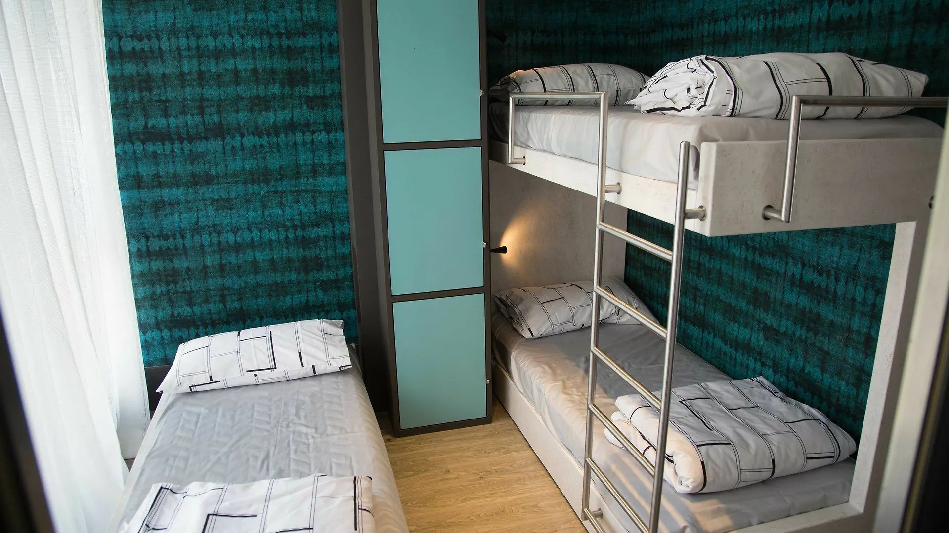 Hotel The Aberdeen Harbour By Ovolo Hongkong